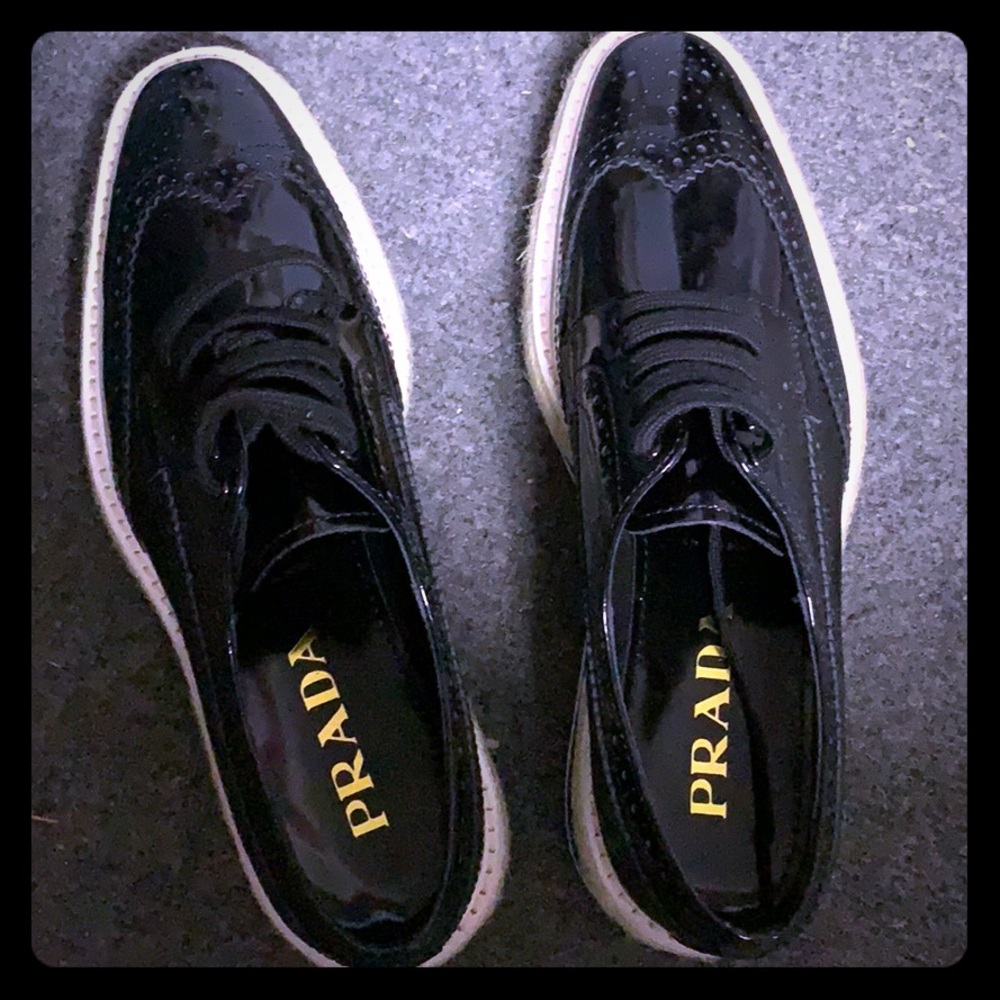 Prada shoes size 38Black